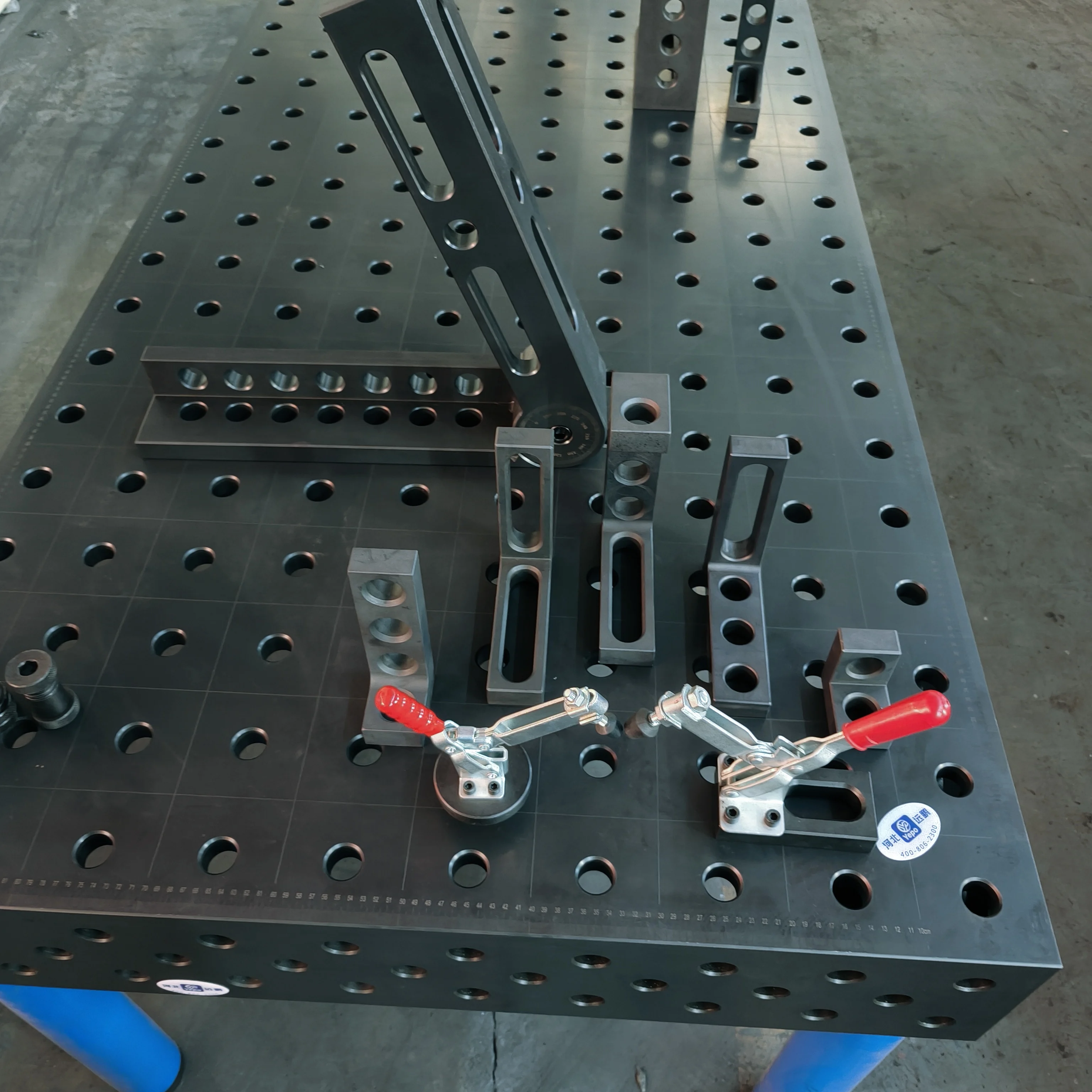 Precision Cast Iron Welding Table 3D Adjustable Fixture Welding Table