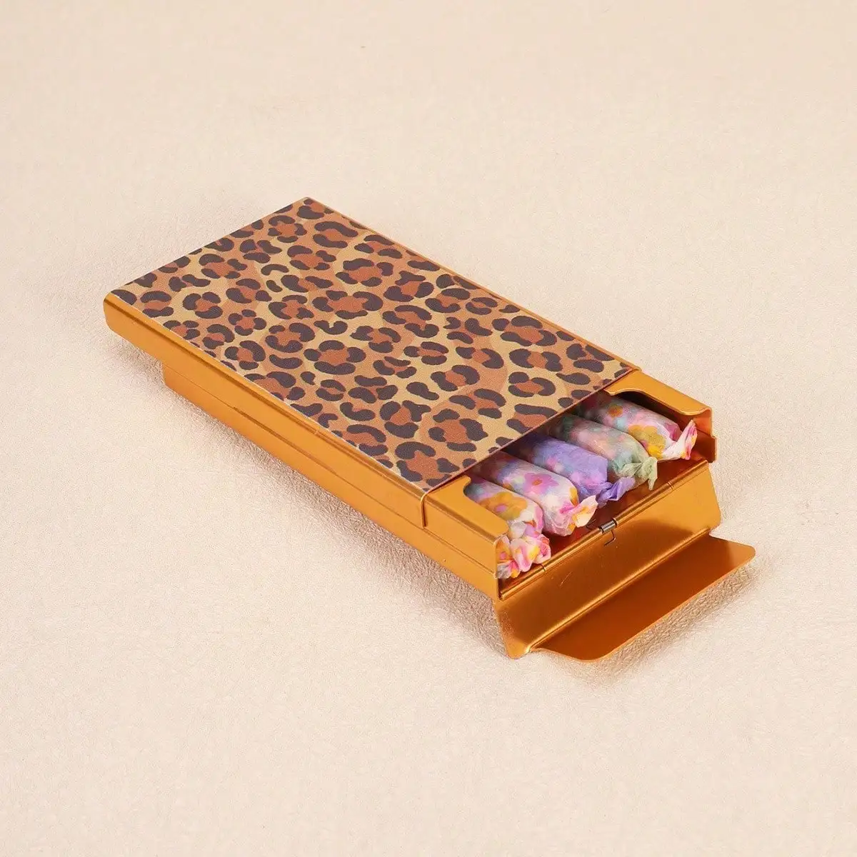 Classic Leopard Print Holder Case, 5 Capacity Cigarette Case Holder for Regular Size, Smal Portable Smoking Accessories