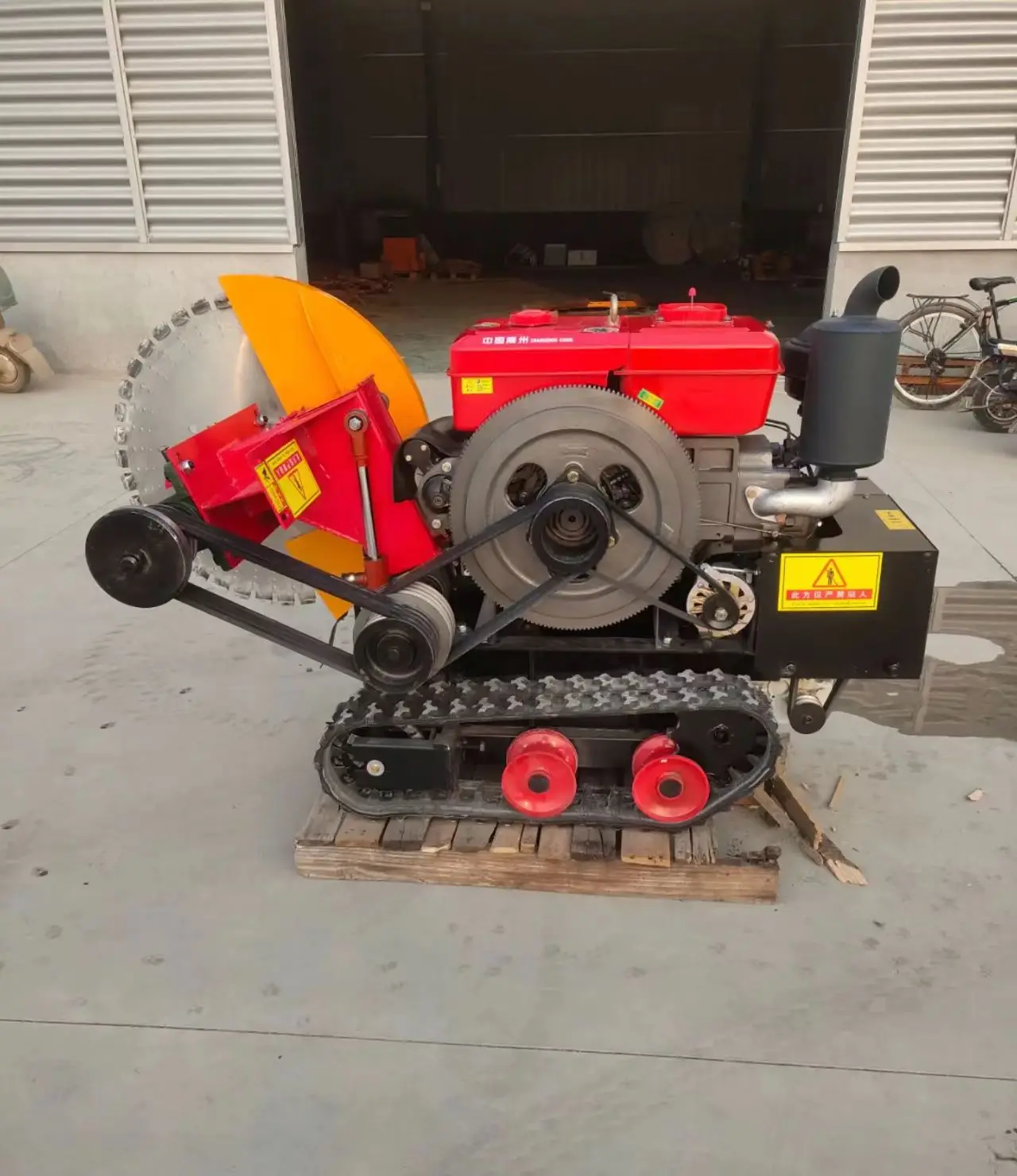 Construction Crawler Road Cutting Machine  Double Blade Concrete Cutting Machine