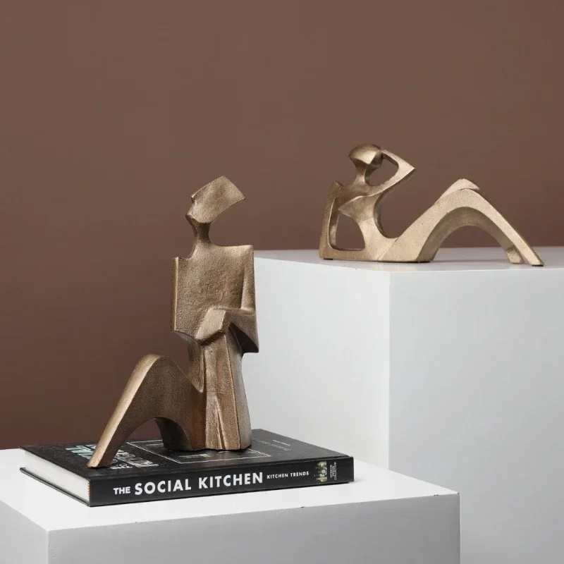 Modern Art Abstract Black Resin Figure Sculpture Statue Home Decoration Accessories Creative Living Room Bookshelf Decoration